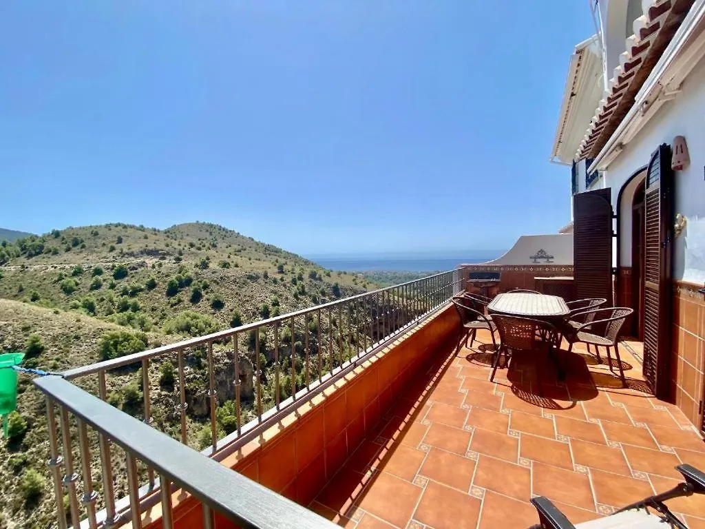 Casa Con Increibles Vistas A Las Montanas Y Al Mar Frigiliana Spain